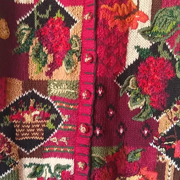 Heirloom Collectibles knit sweater vest - Picture 4 of 5